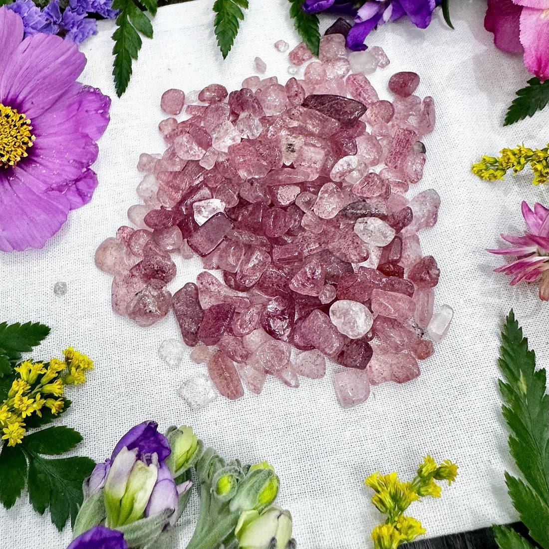 Strawberry Quartz | Crystal Chips