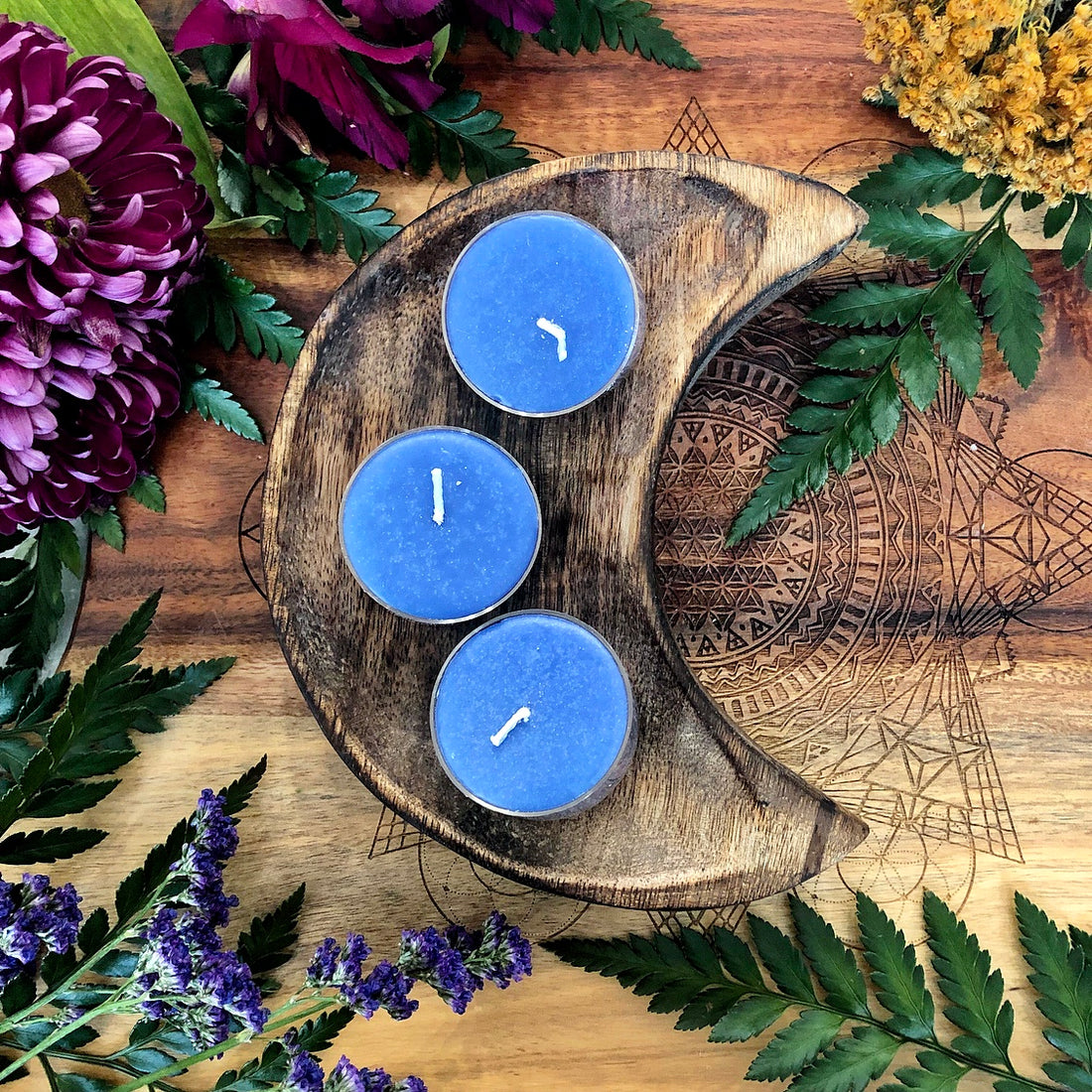 Tealight Candle | Blue Daisy