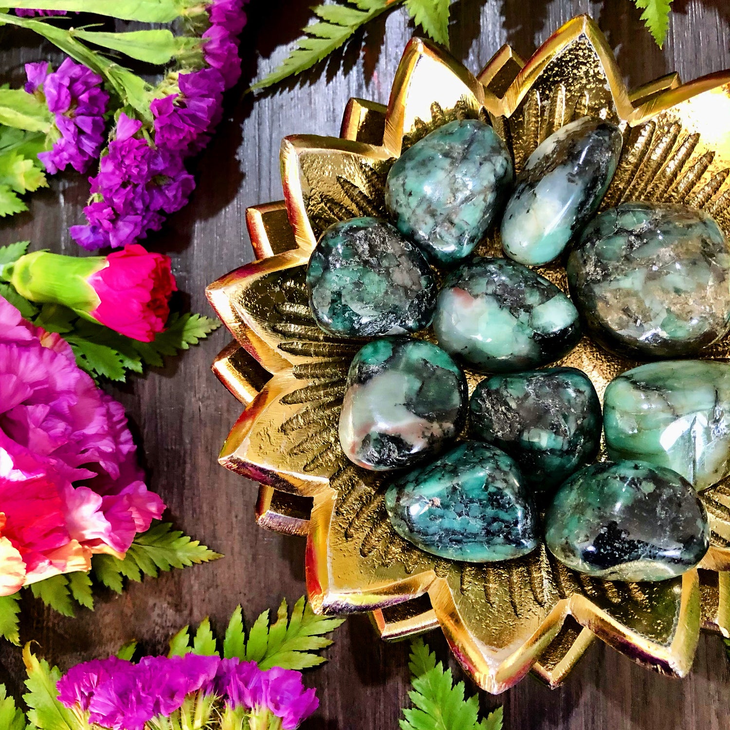 Emerald Tumbles | Medium